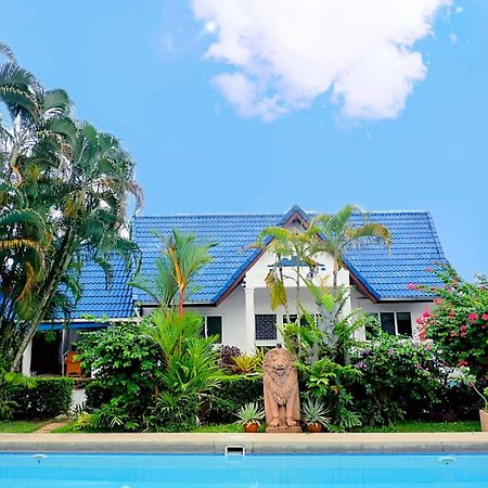 Hotel Kingsacre à Nai Yang Beach Extérieur photo