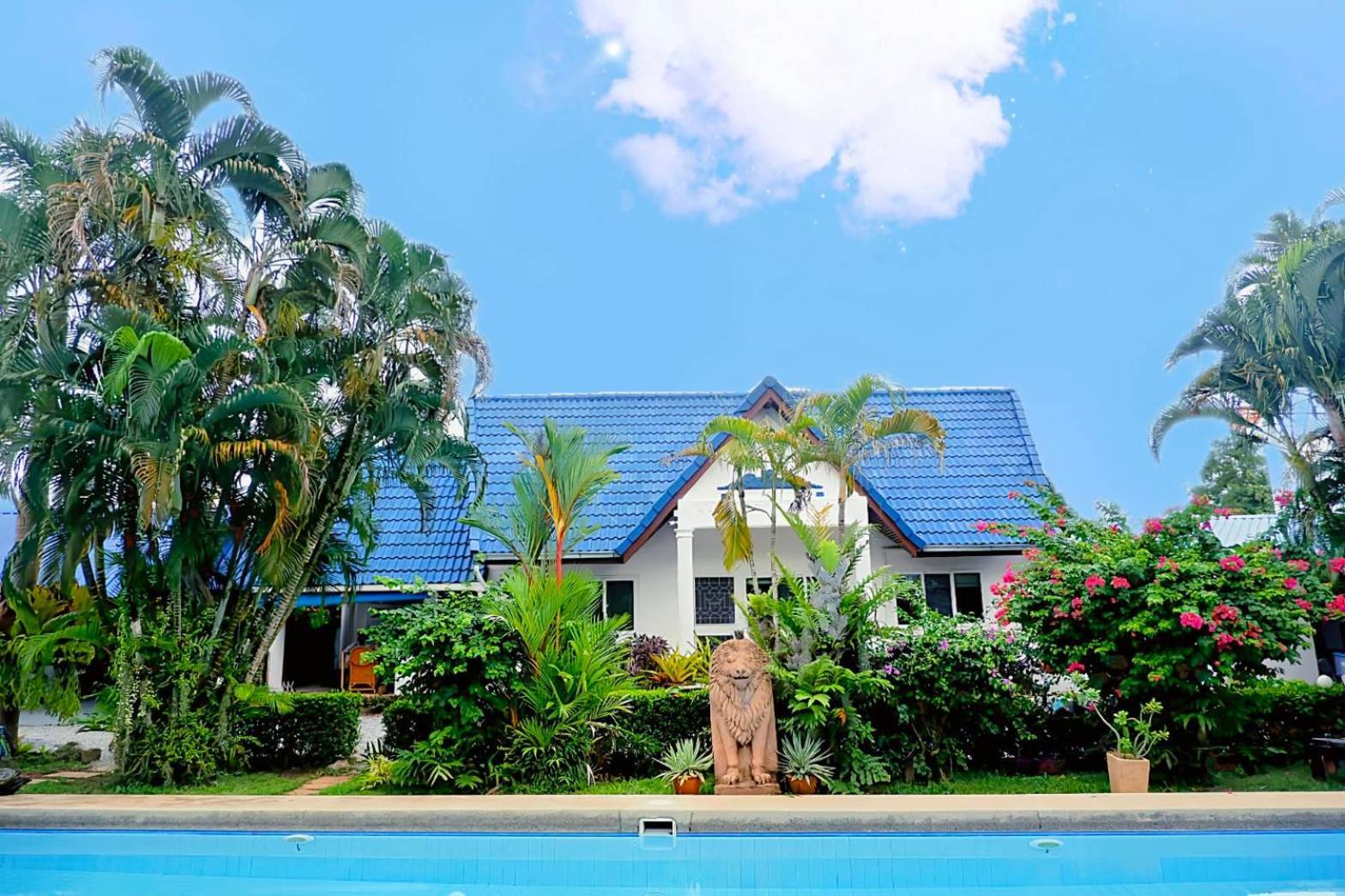 Hotel Kingsacre à Nai Yang Beach Extérieur photo