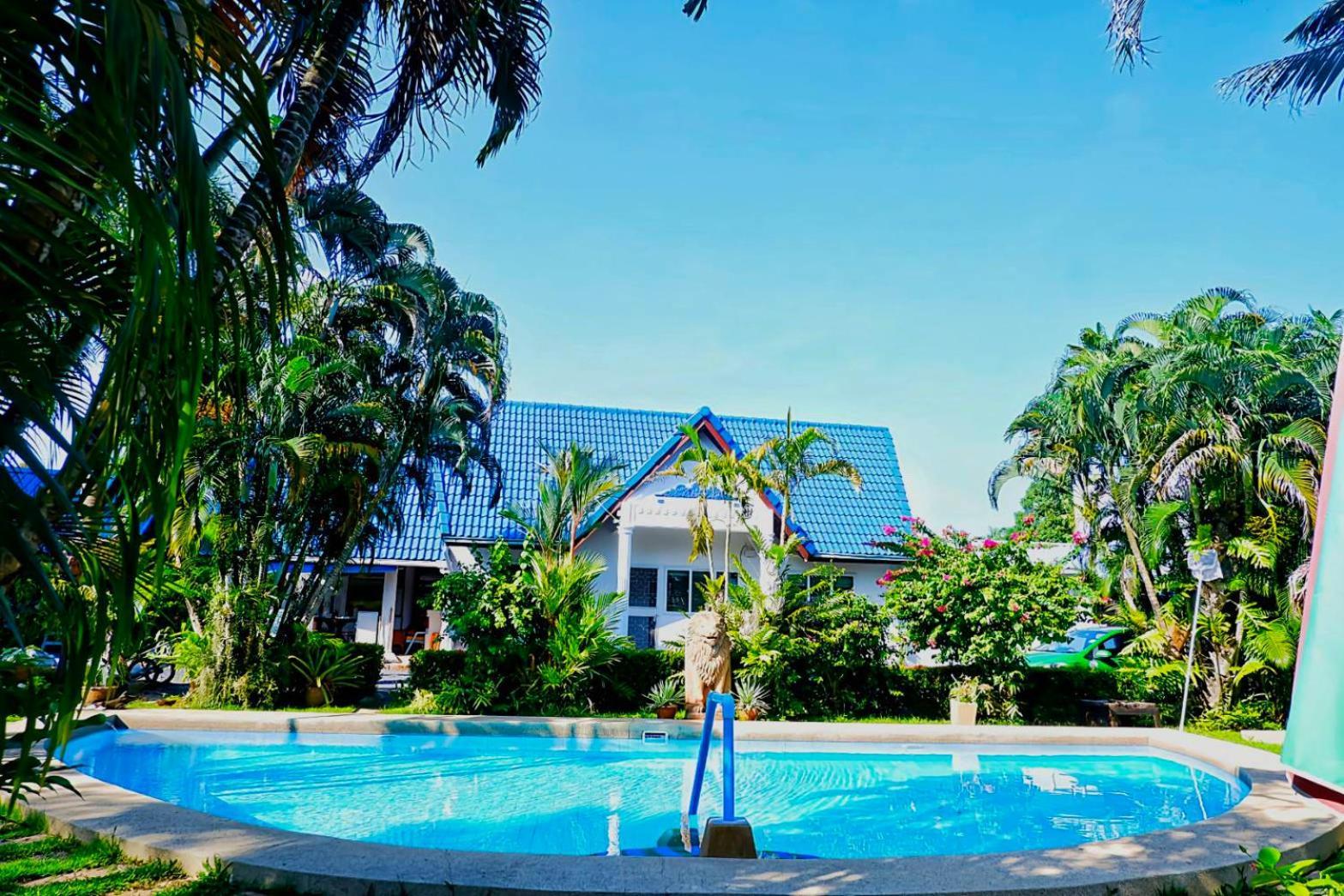 Hotel Kingsacre à Nai Yang Beach Extérieur photo