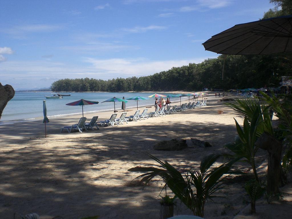 Hotel Kingsacre à Nai Yang Beach Extérieur photo